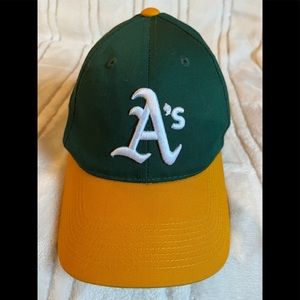 Oakland Athletics Team MLB Licensed Replica Baseball Cap